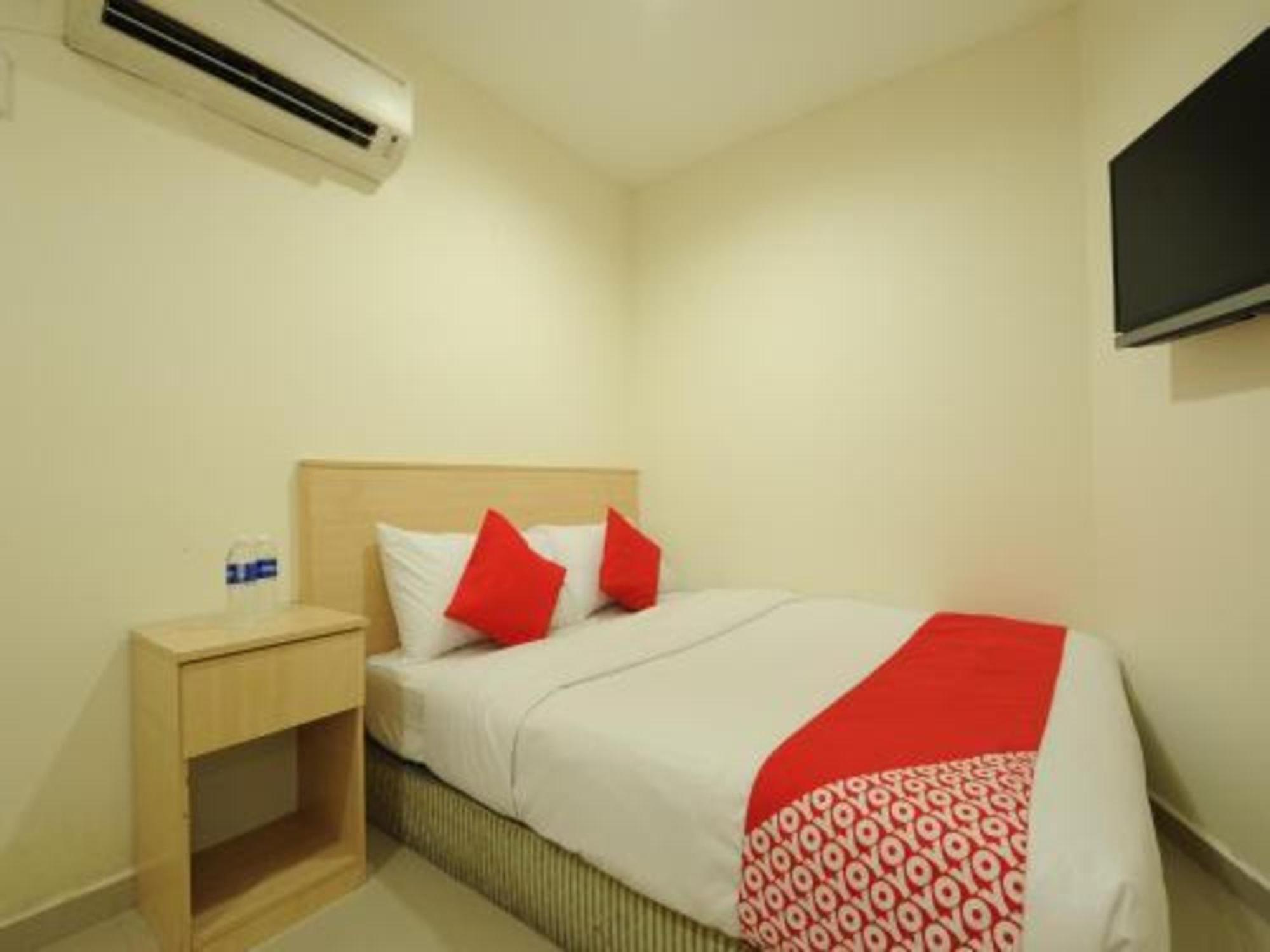 Oyo 1055 Batu Caves Star Hotel Exterior photo